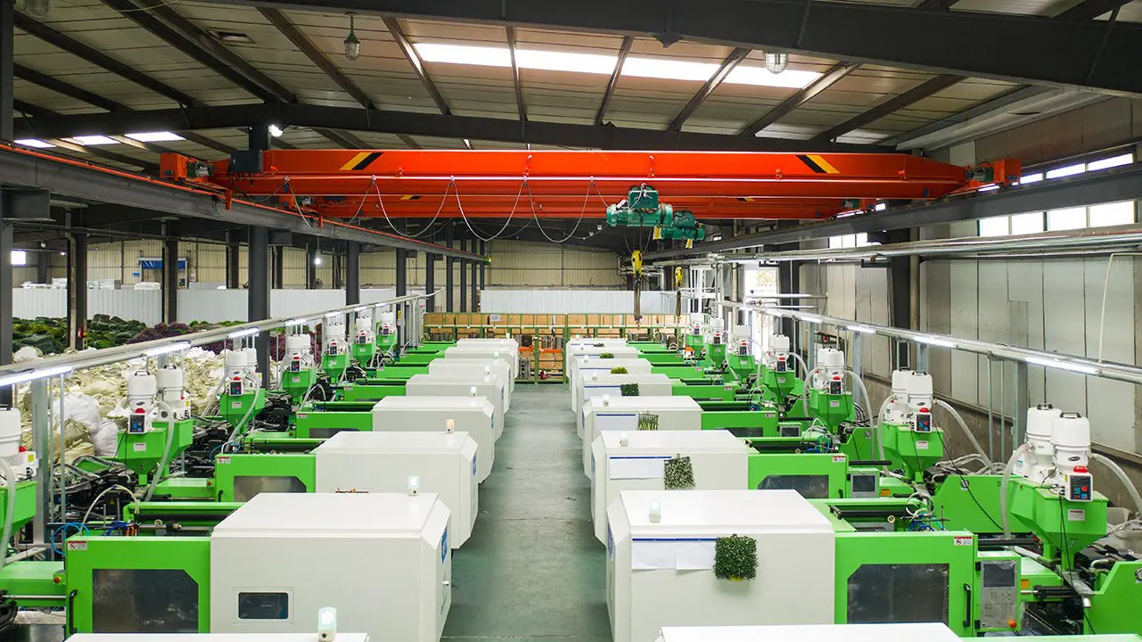 Why choose EdenVert, a leading artificial plant manufacturer? 1 EdenVert Factory