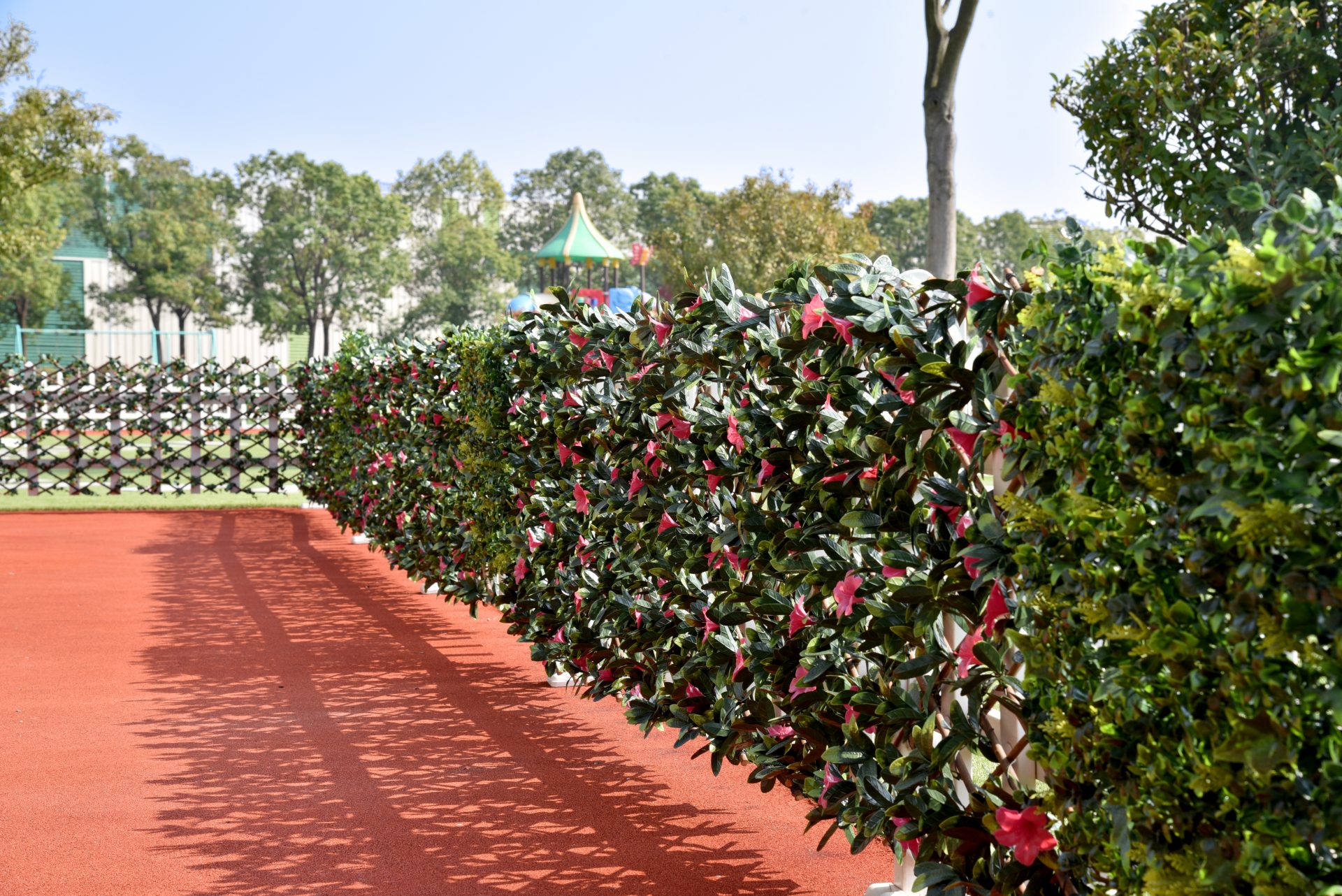 OUTDOOR WILLOW TRELLIS DECORATION 