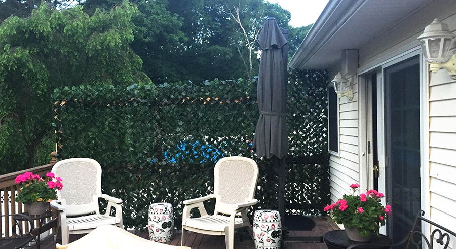 How to attach artificial hedges to fence? 2 artificial hedge fence