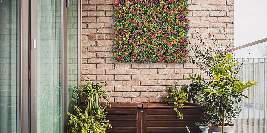 Decorating with Artificial Hedge Panel