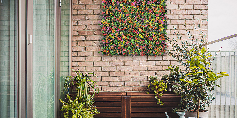 Benefits of installing artificial hedge for privacy screen 6 Decorating with Artificial Hedge Panel