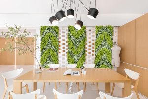 Artificial boxwood hedges for residential areas