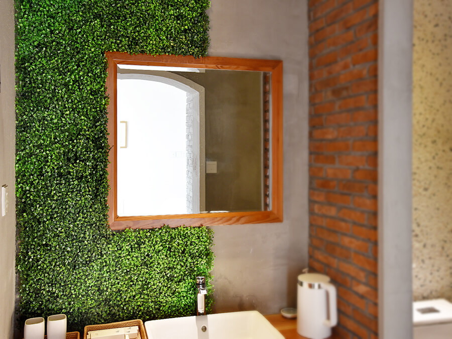 Artificial greenery for bathroom