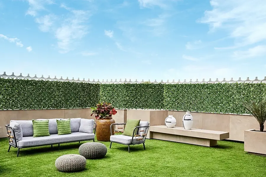 Backyard Privacy Screening Ideas: Artificial Greenery Panels 6 artificial fence screens