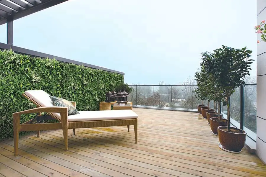 A Very Real Guide to Fake Plants 3 faux greenery wall EdenVert