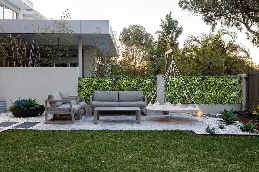 Artificial Green Wall Panels: A Guide to Use and Benefits 6 EdenVert artificial fence