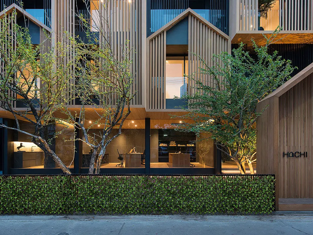 ENHANCE YOUR OUTDOOR SPACE WITH ARTIFICIAL FENCE 1 enhance outdoor space with artificial fence