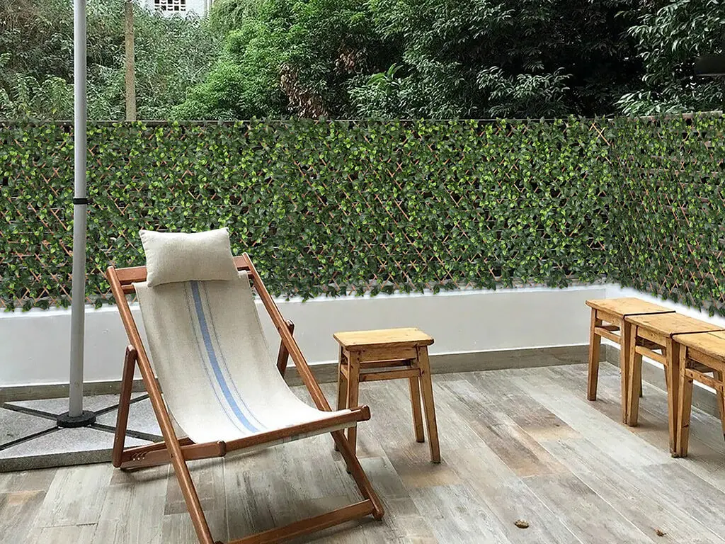 DESIGN YOUR BACKYARD WITH ARTIFICIAL FENCE COVERING 1 artificial fence covering