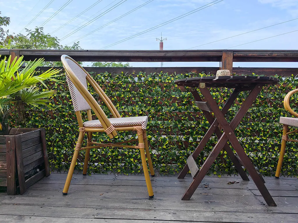 EXPANDABLE FAUX PRIVACY FENCE UNVEILS A NEW ERA 1 expandable faux privacy fence