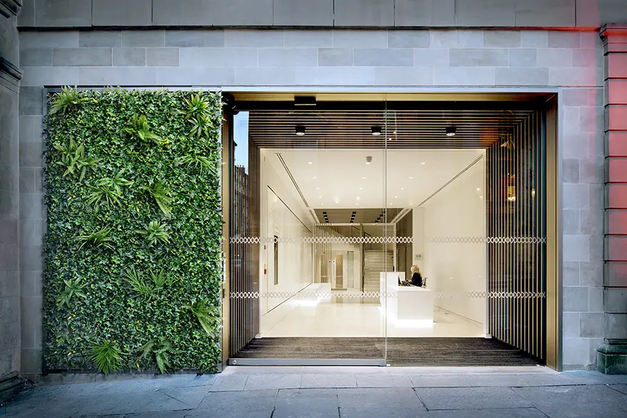 The Pros of Fake Plant Walls for Business Areas 3 Elliott Architects