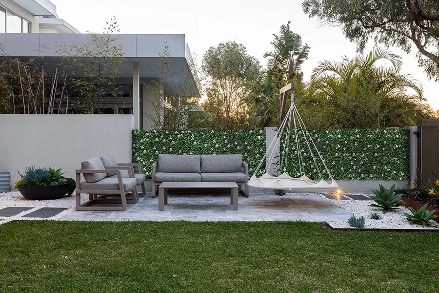 Everything You Need to Know about Artificial Hedging 7 fake hedges for timber fences