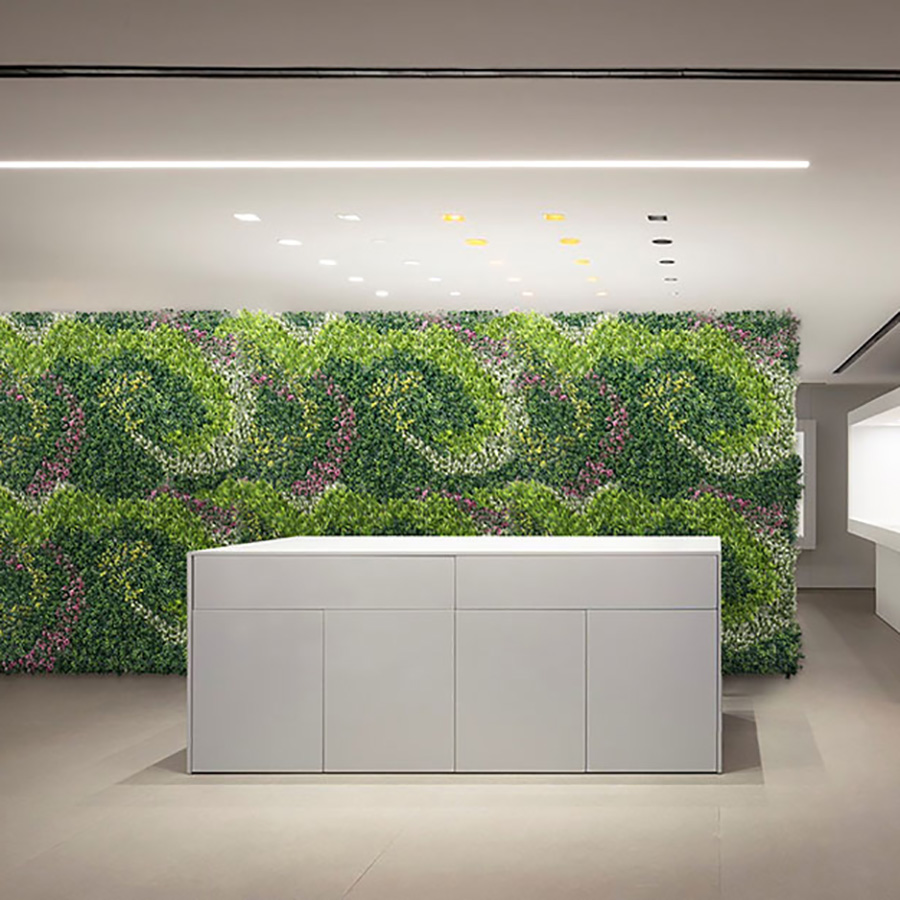 23. fake garden walls for reception area