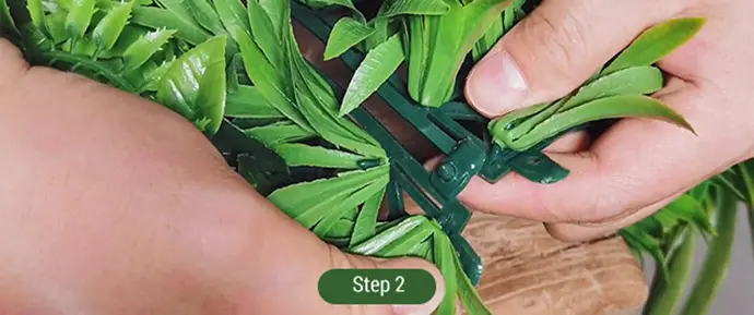 How to Install Artificial Green Wall / Hedge Panels? 3 Plastic Ties and Scissors-step2