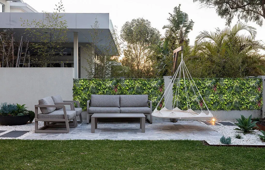 How to Install Artificial Green Wall / Hedge Panels? 19 STYLISH AND PRIVATE WALL GARDEN