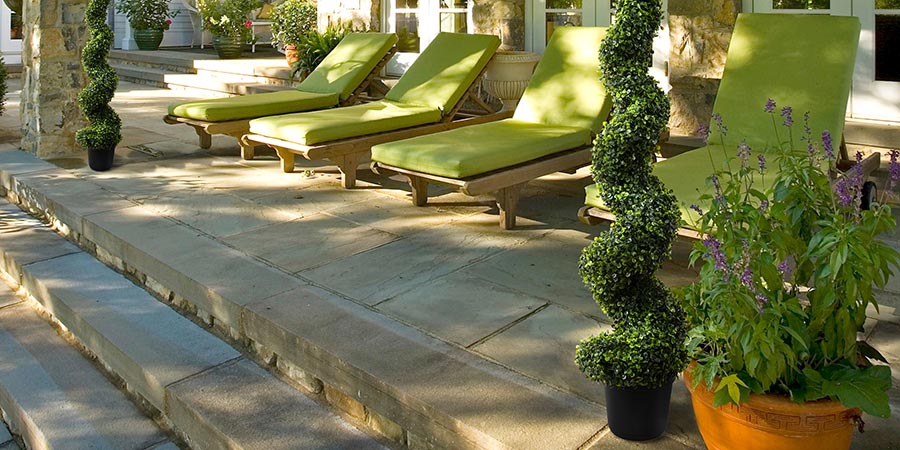 What Are the Best Durable Artificial Outdoor Plants for Patios and Gardens? 13 Artificial topiary trees